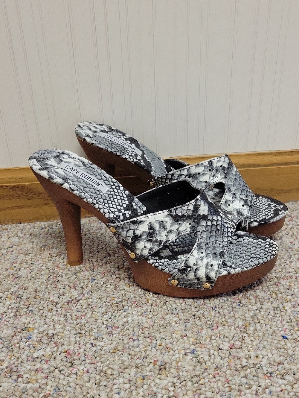 Cape Robbin Snake-Print High Heel  Wild Thing Slide Sandals in Black & White 8.5